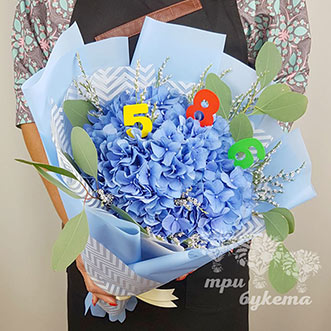 Букет учителю из гортензий